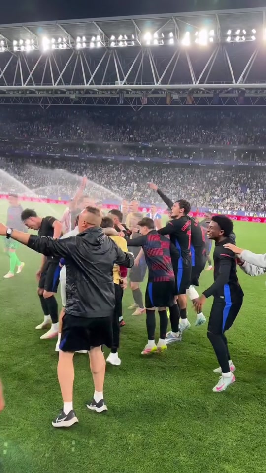 开云-关于西班牙队观众热烈欢呼！，Ming迎来七赛季出色发挥观众掌声雷动的信息